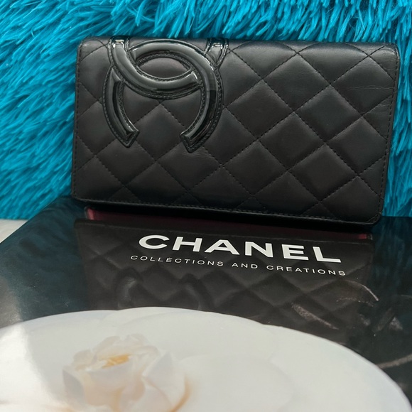 Chanel Wallet - Picture 3 of 3